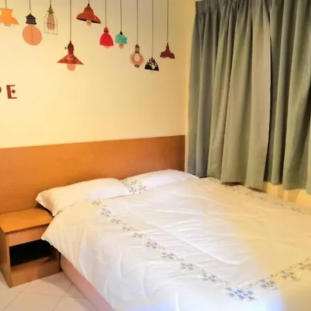 Affordable Cozy Apartment @ Coral Bay Resort Kampong Pasir Bogak Exterior photo