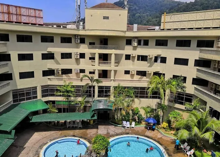 Affordable Cozy Apartment @ Coral Bay Resort